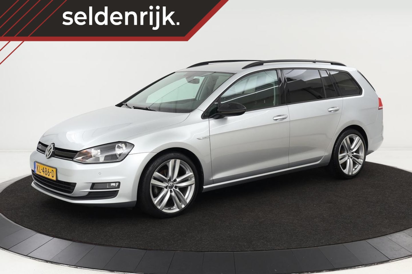 Volkswagen Golf Variant - 1.0 TSI Comfortline | Carplay | DAB+ | Navigatie | PDC | Climate control | Cruise control - AutoWereld.nl