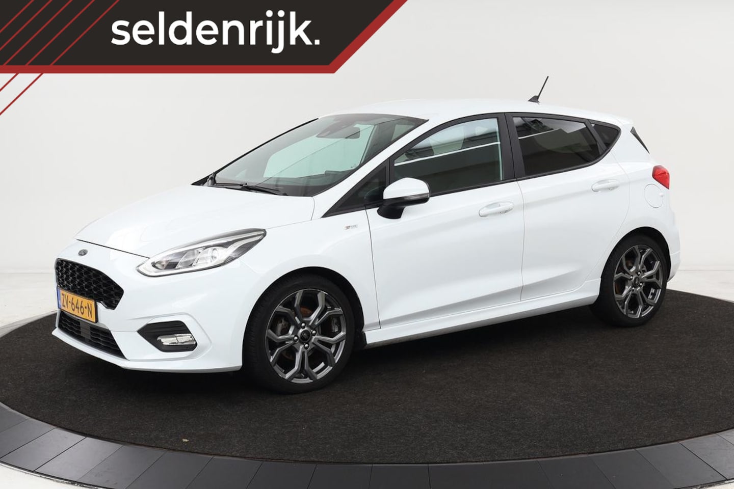 Ford Fiesta - 1.0 EcoBoost ST-Line | Stoel & Stuurverwarming | Climate control | Navigatie | PDC | Cruis - AutoWereld.nl