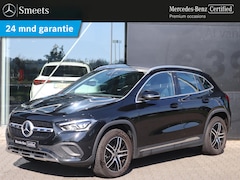 Mercedes-Benz GLA-Klasse - 180 Business Solution Luxury | Panoramadak | Navigatie | Camera | LED | Automaat