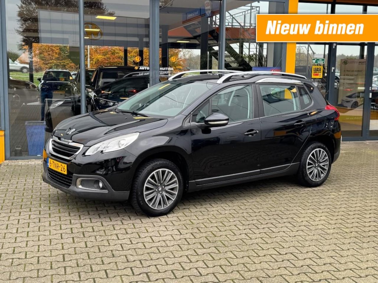 Peugeot 2008 - 1.2 VTi Active - navi - sensoren - climate control - AutoWereld.nl