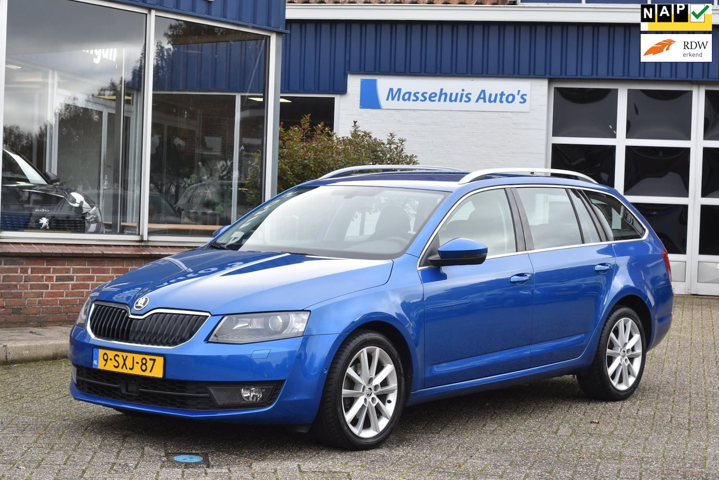 Skoda Octavia Combi - 1.4 TSI Greentech Elegance Businessline DSG Navi LED Clima Cruise Xenon PDC V+A Nwe APK - AutoWereld.nl