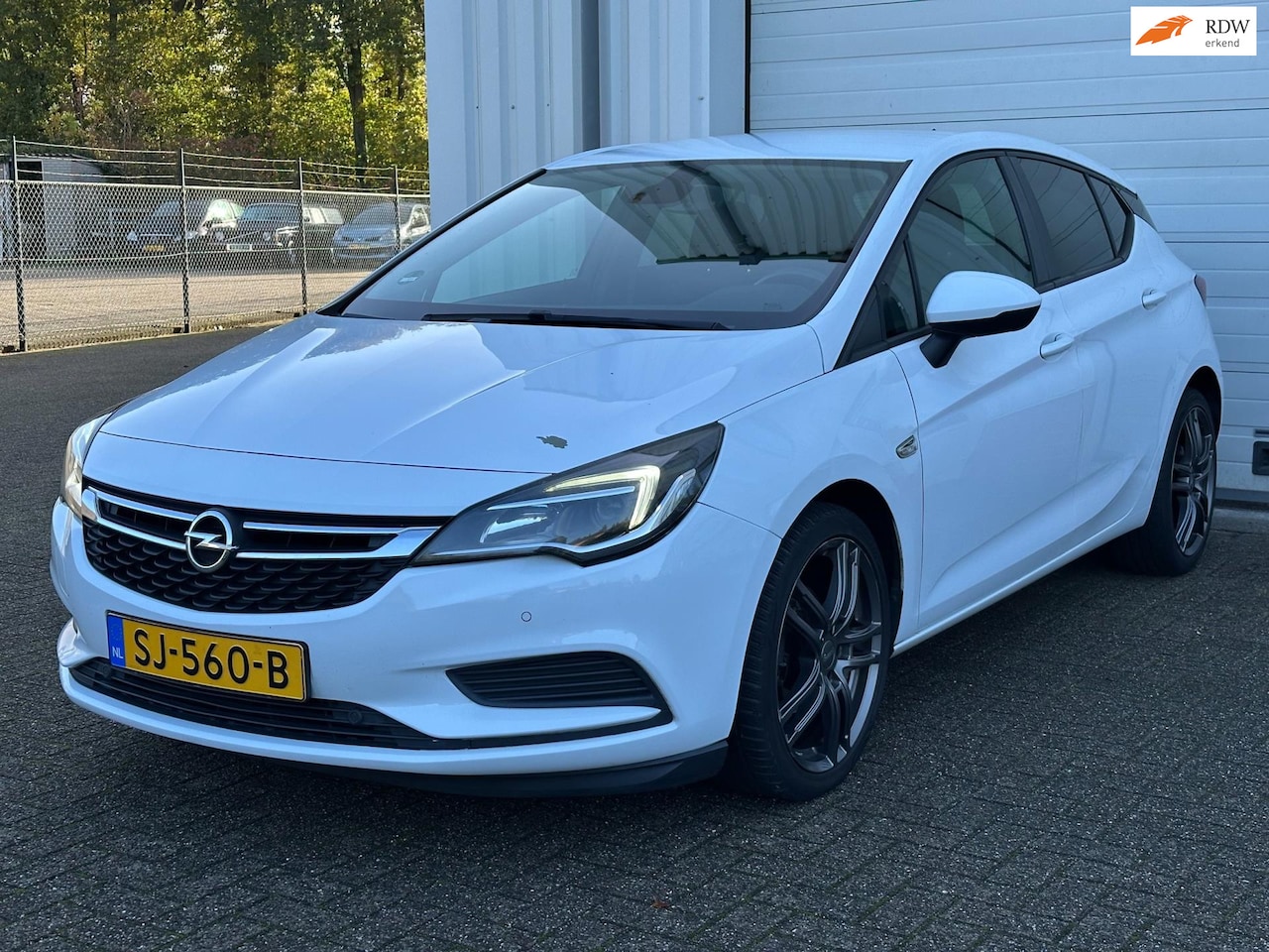 Opel Astra - 1.6 CDTI 5-Deurs HB, Navi, Cruise, Alu Velgen, LED ! - AutoWereld.nl