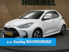 Toyota Yaris - 1.5 Hybrid Team D - PARKEERSENSOREN VOOR EN ACHTER - STUUR EN STOEL VERWARMING - ADAPTIVE