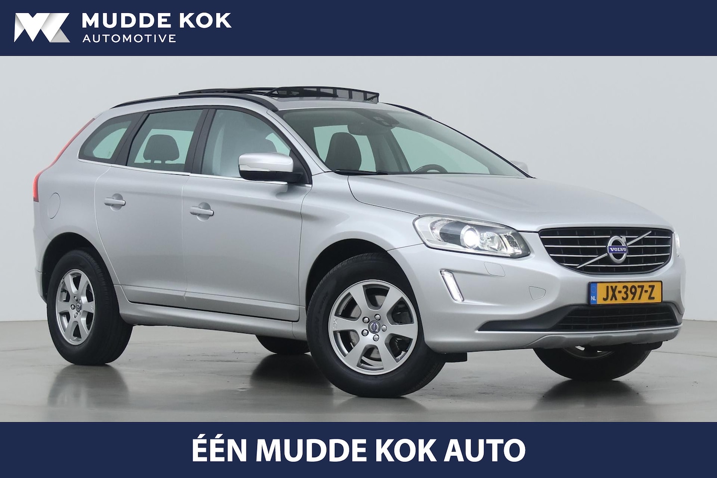 Volvo XC60 - T5 FWD Nordic+ | Panoramadak | Xenon | Trekhaak | Stoelverwarming - AutoWereld.nl