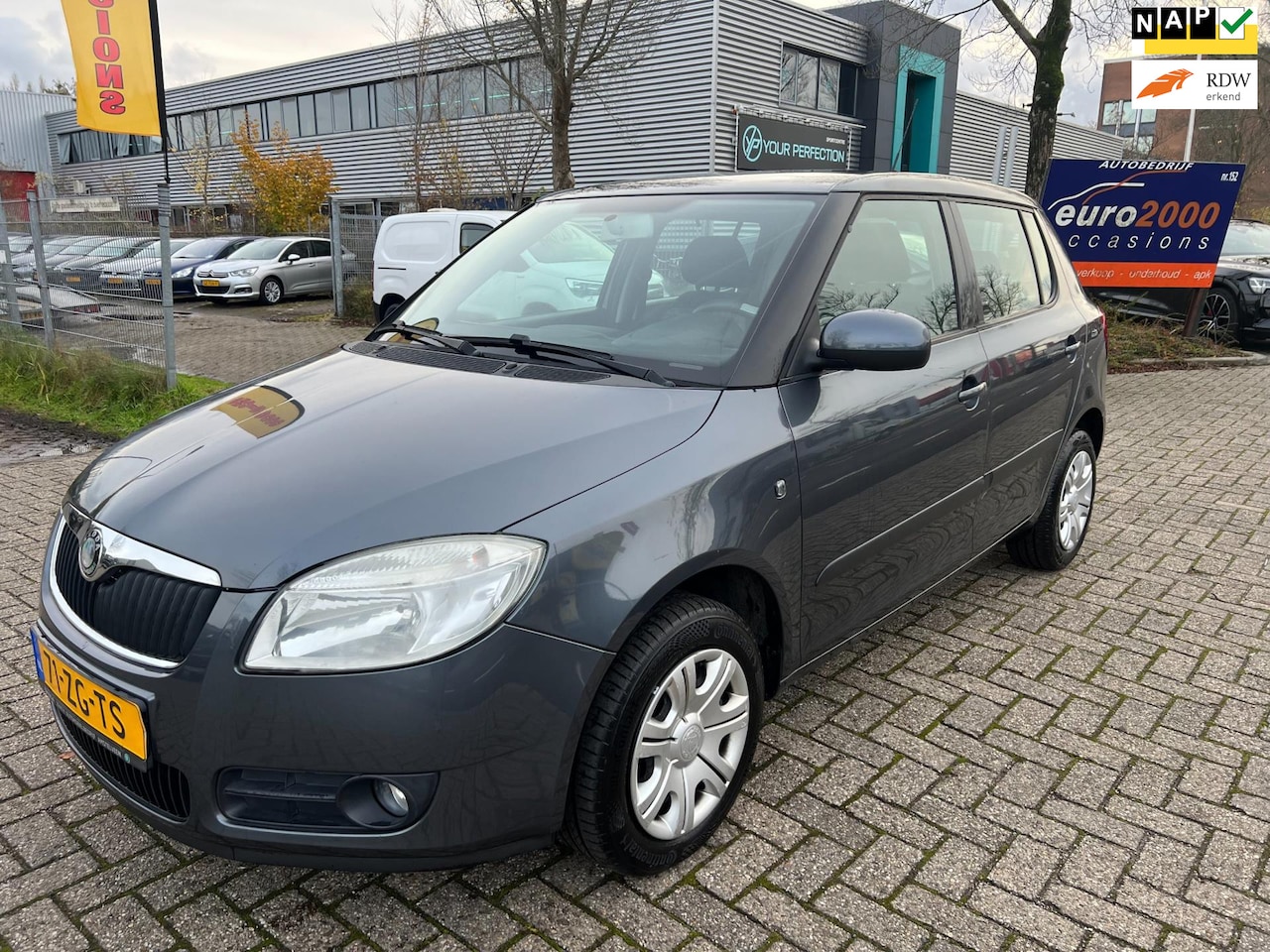 Skoda Fabia - 1.4-16V Ambiente - AIRCO - 5 DEURS - NAP ! - AutoWereld.nl