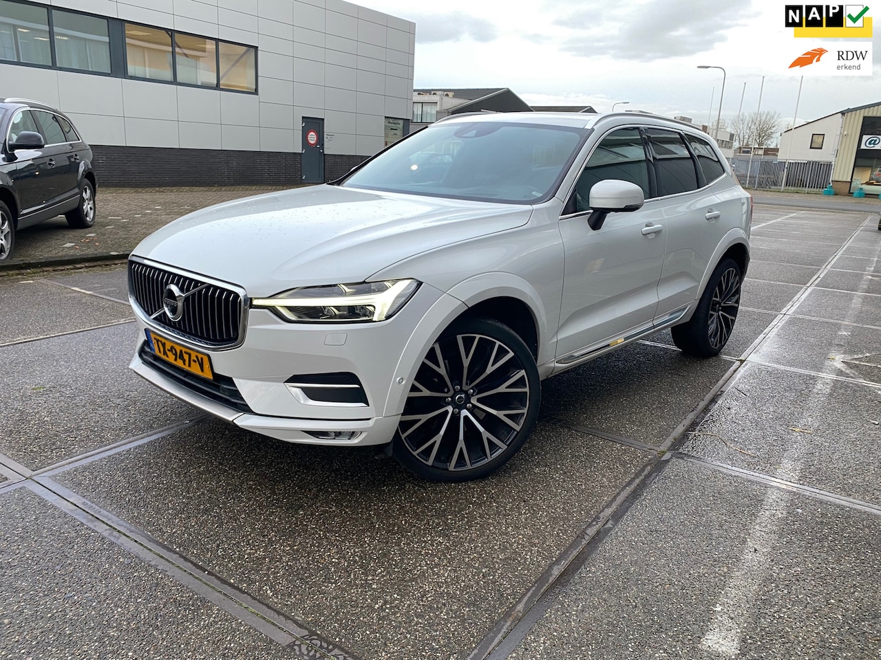 Volvo XC60 - 2.0 T5 AWD Inscription/nap/1e EIG/dealeronderhouden/1jaar apk/volle opties! - AutoWereld.nl