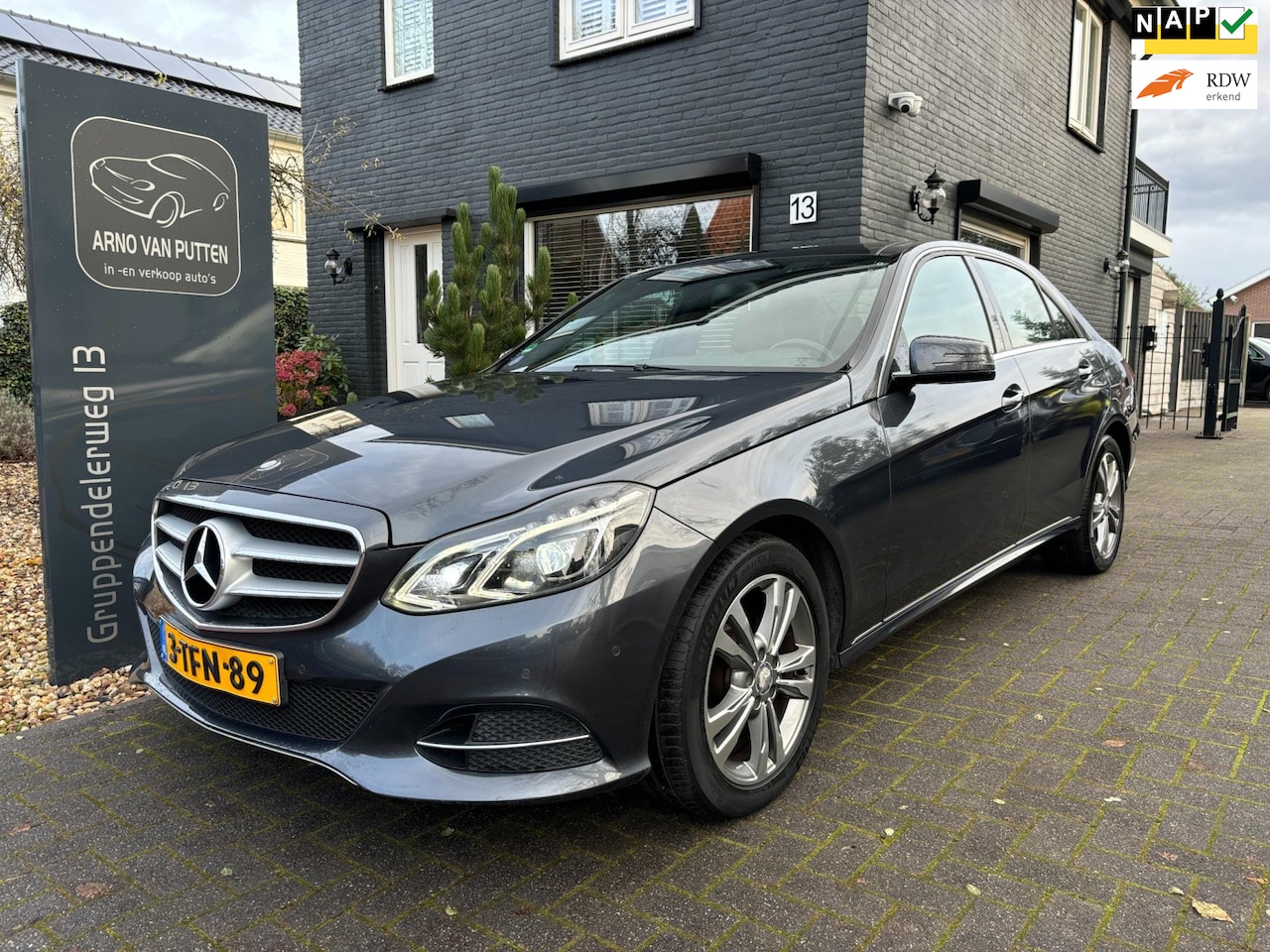 Mercedes-Benz E-klasse - 200 Avantgarde / Panoramadak - AutoWereld.nl