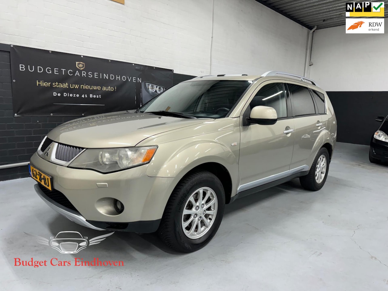 Mitsubishi Outlander - 2.4 Instyle Nap/Airco/Leder/Pano/APK 11-2025! - AutoWereld.nl