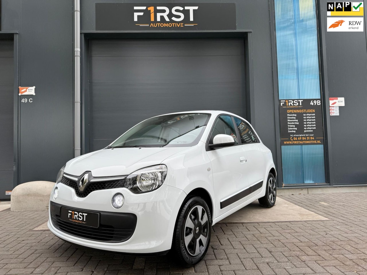 Renault Twingo - 1.0 SCe Collection 5Drs Airco Camera Parkeersensor - AutoWereld.nl