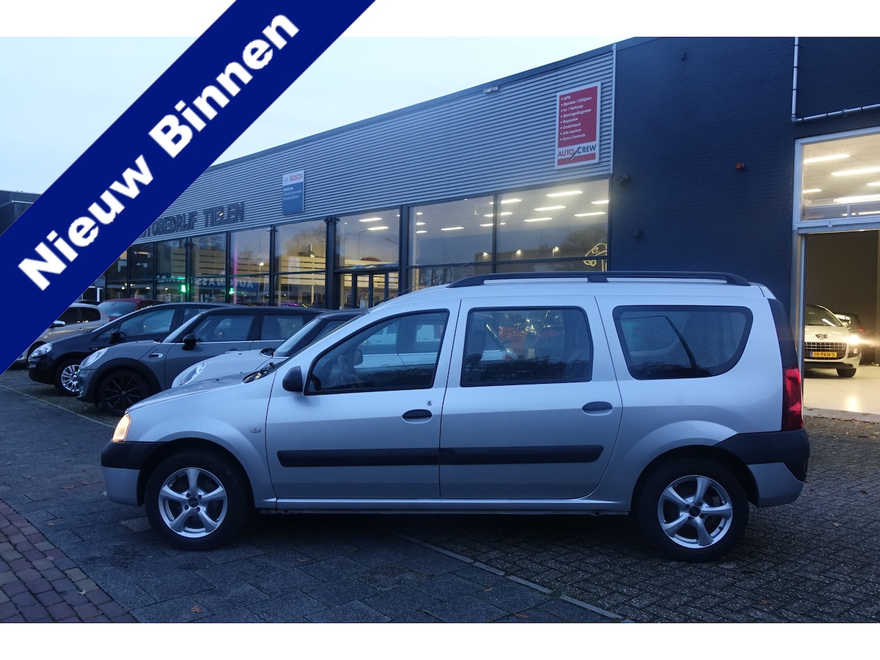 Dacia Logan MCV - 1.4 Ambiance Airco, Nieuwe koppeling, leuke frisse auto, nieuwe APK YOUNGTIMER, achterdeur - AutoWereld.nl