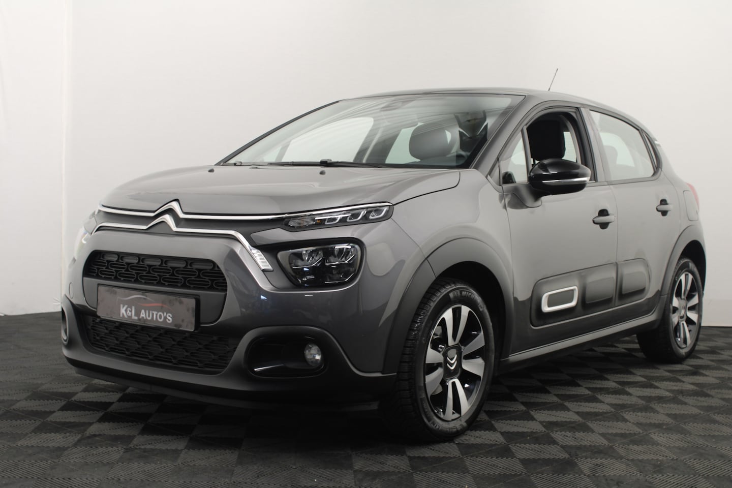 Citroën C3 - 1.2 PureTech S&S Shine |Navi|Camera| - AutoWereld.nl