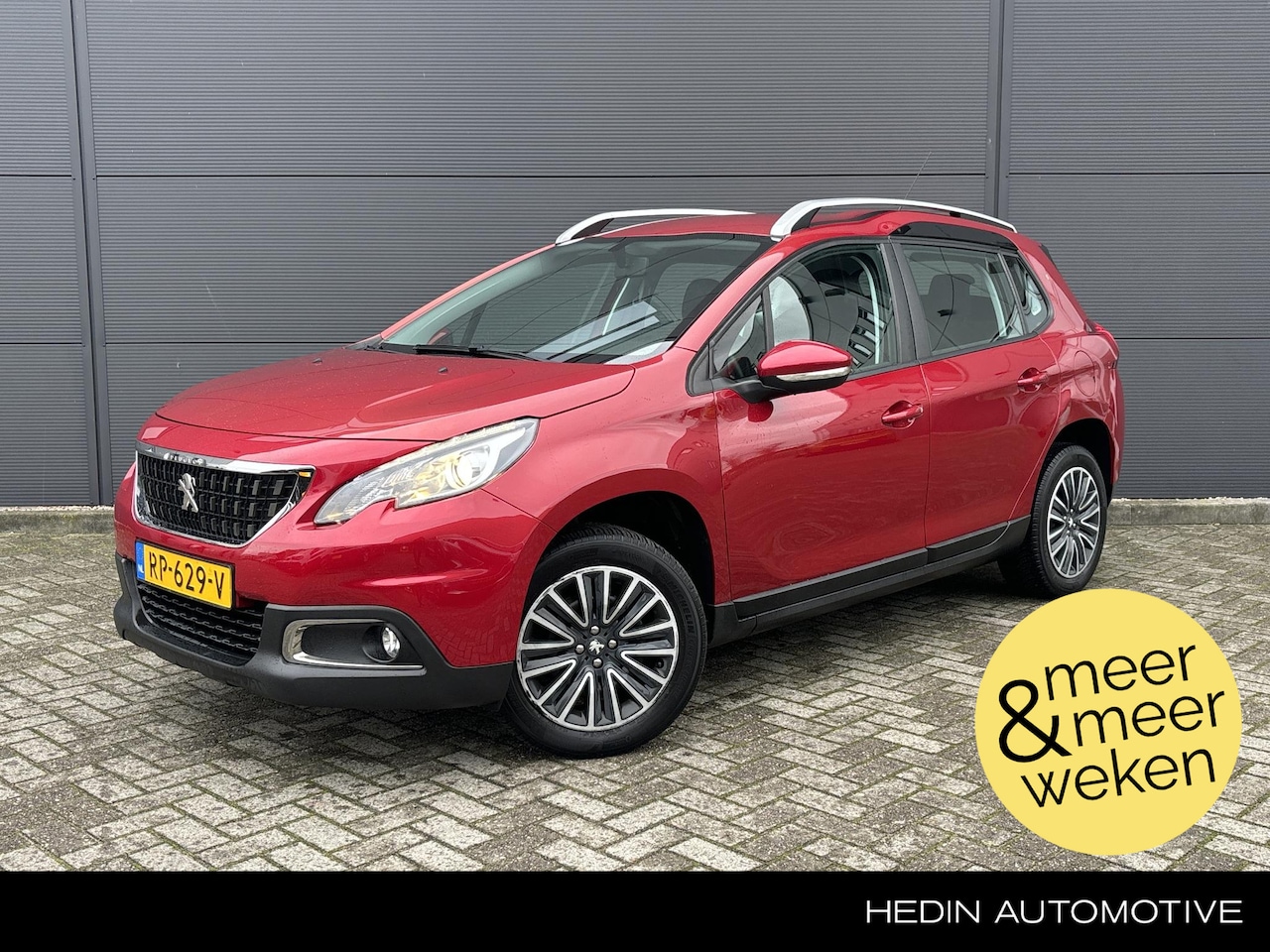 Peugeot 2008 - 1.2 PureTech Blue Lion 110pk | Trekhaak | Dealer onderhouden | Navigatie | DAB+ - AutoWereld.nl