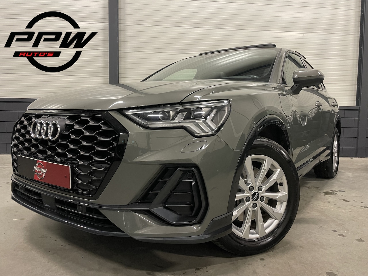 Audi Q3 Sportback - 45 TFSI e S-Line PANO/MATRIX/ACC/LEER-ALCANTARA SPORTST./CARPLAY/CAMERA/STANDKACHEL/BLACK - AutoWereld.nl