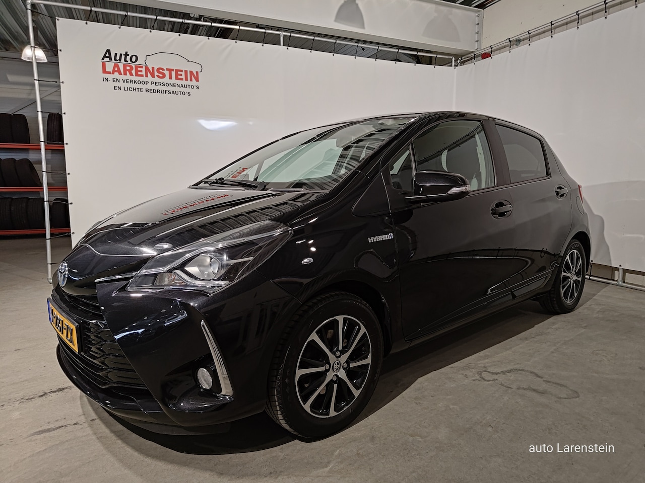 Toyota Yaris - 1.5 Hybrid 100pk Limited Edition 5 Drs Carplay / A.Camera / Climate C./ Cruise C. - AutoWereld.nl