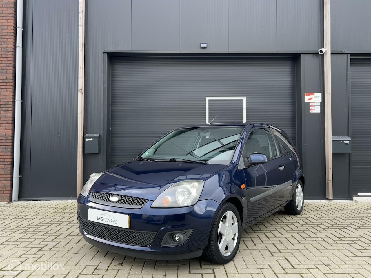 Ford Fiesta - 1.4-16V Ambiente Airco | Bluetooth | Elek-ramen - AutoWereld.nl