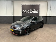 Volkswagen Golf - 2.0 GTI