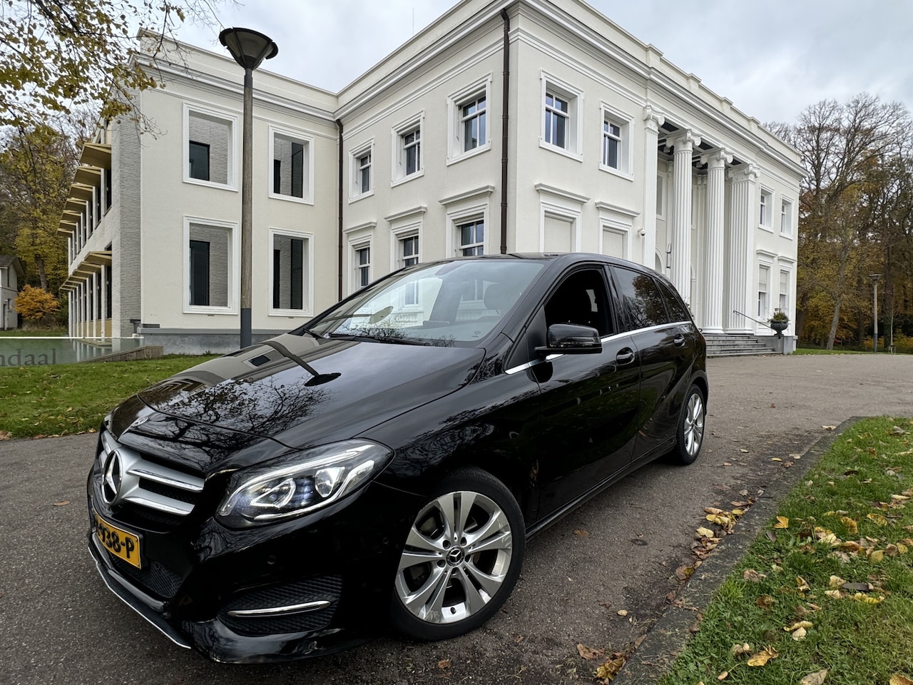 Mercedes-Benz B-klasse - 180 AUT VOLLEDER, NIEUW MODEL - AutoWereld.nl