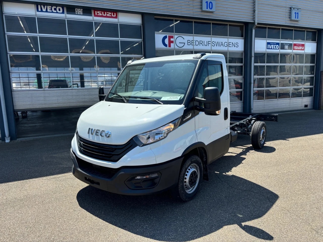 Iveco Daily - 35S14 Daily 35S14 H A8 wb 3450 mm - AutoWereld.nl