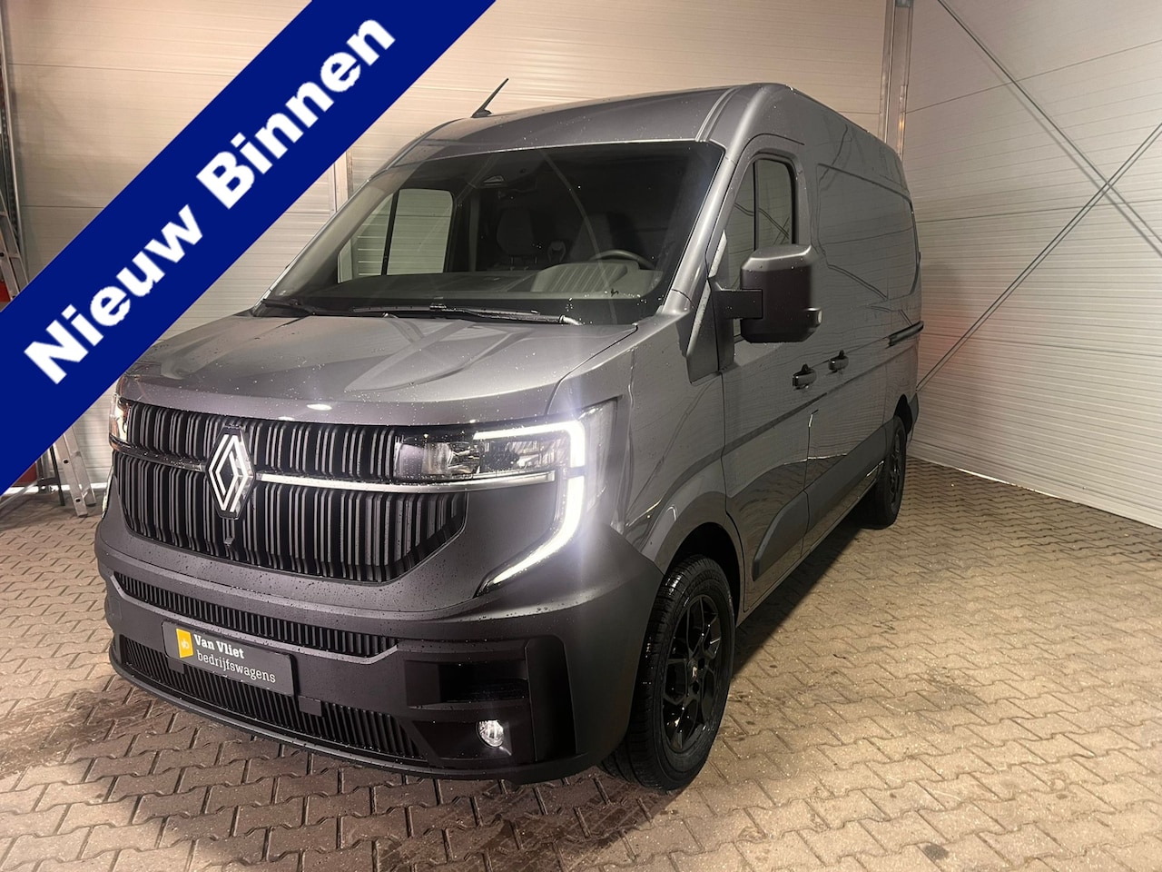 Renault Master - T35 2.0 dCi 170 L2H2 E06e Extra NIEUW MODEL VVB EDITION Dubbele schuifdeur ASHPALT GREY BV - AutoWereld.nl