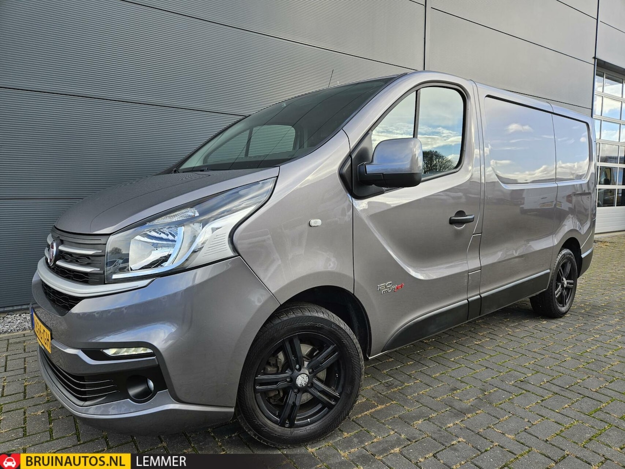 Opel Vivaro - 1.6 L1H1 Editon Navi 120 Pk trekhaak led EU6 - AutoWereld.nl