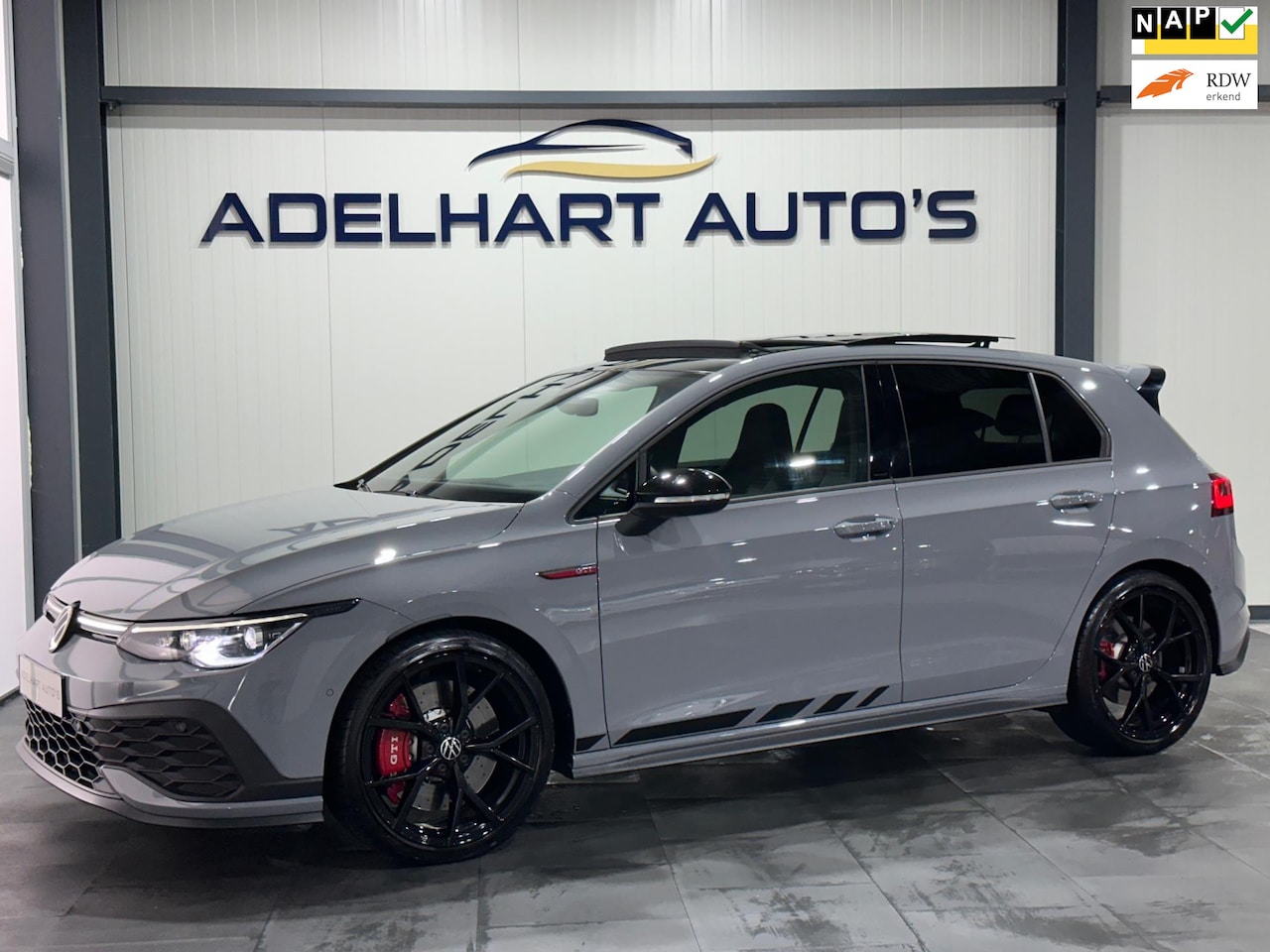 Volkswagen Golf - 2.0 TSI GTI Clubsport 300 PK / Automaat DSG 7 / Glazen Panorama dak / IQ / Full Option - AutoWereld.nl