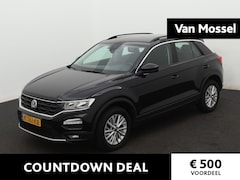 Volkswagen T-Roc - 1.0 TSI Style 110 PK | Navigatie | Adaptive Cruise Control | Climate Control | Parkeersens