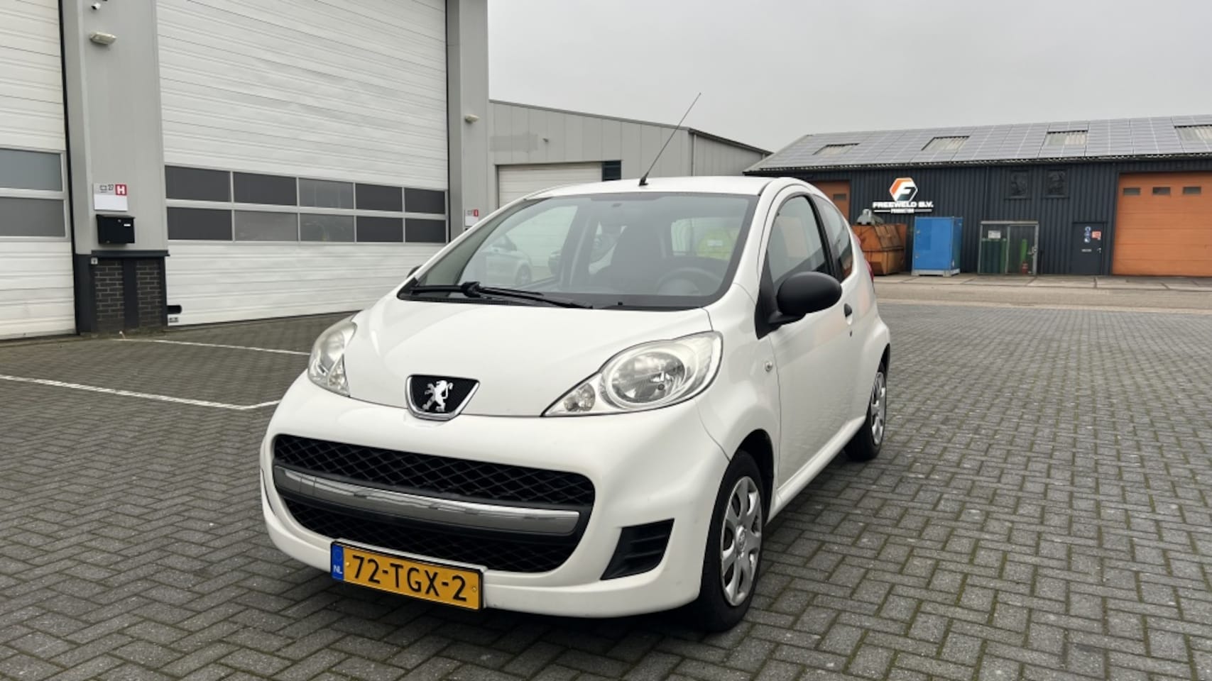 Peugeot 107 - 1.0-12V XR 1.0-12V XR - AutoWereld.nl