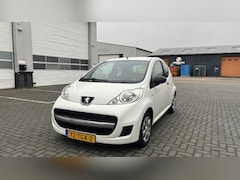 Peugeot 107 - 1.0-12V XR