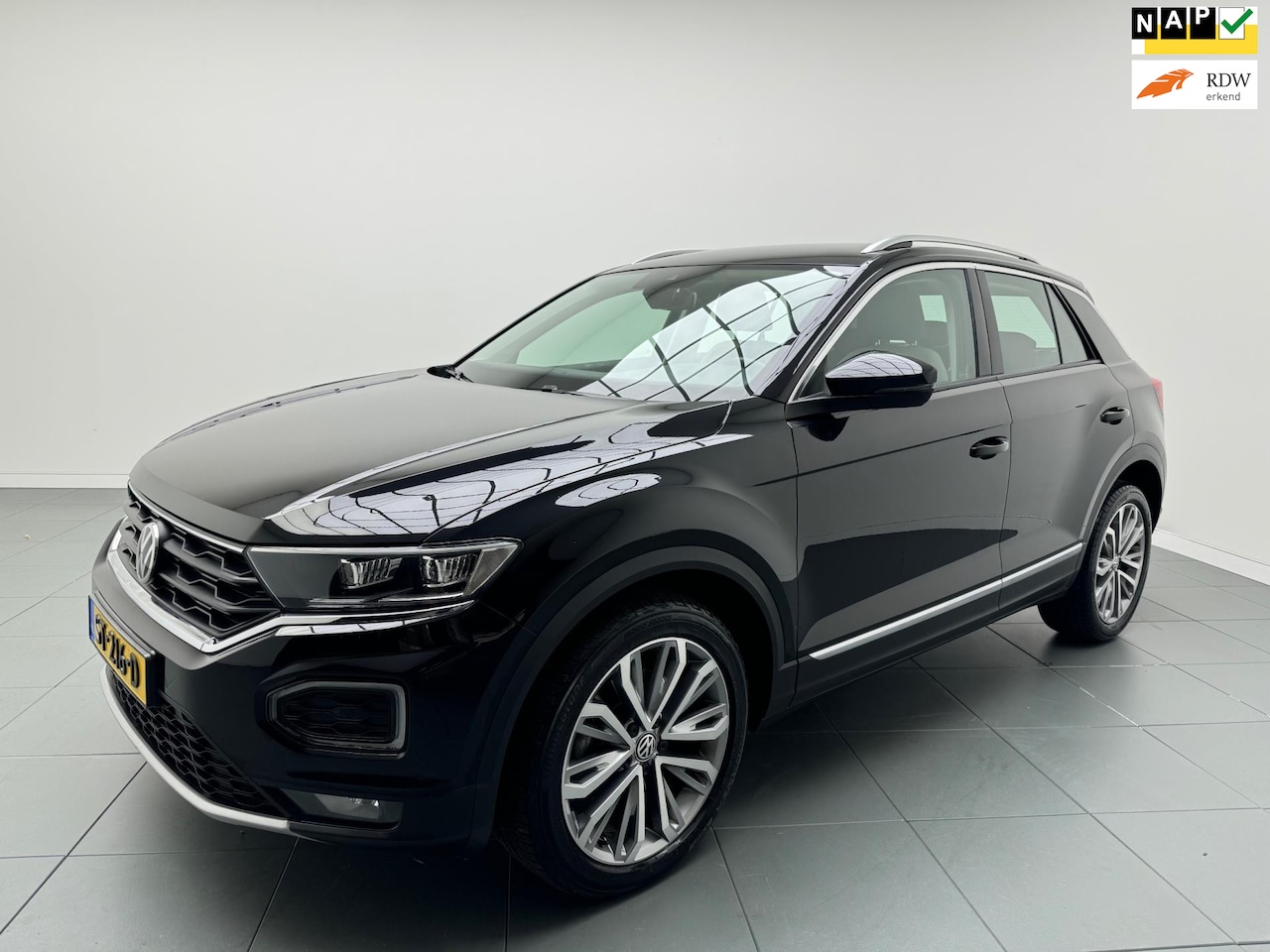 Volkswagen T-Roc - 1.5 TSI Sport 150 Pk Automaat Airco Navi Xenon 160 dkm Nap 2e Eig. - AutoWereld.nl