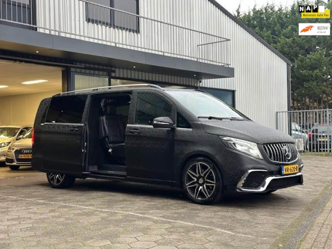 Mercedes-Benz V-klasse - 250d Dubbele Cabine Avantgarde Edition Xenon - AutoWereld.nl