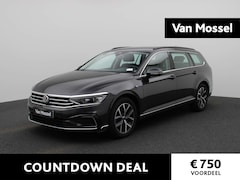 Volkswagen Passat - 1.4 TSI PHEV GTE Business 218 PK | Automaat | Navigatie | Camera | Trekhaak | Adaptive Cru