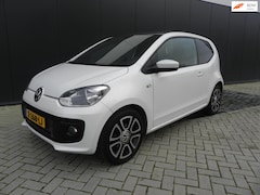 Volkswagen Up! - 1.0 groove up BlueMotion Airco Leer Panorama