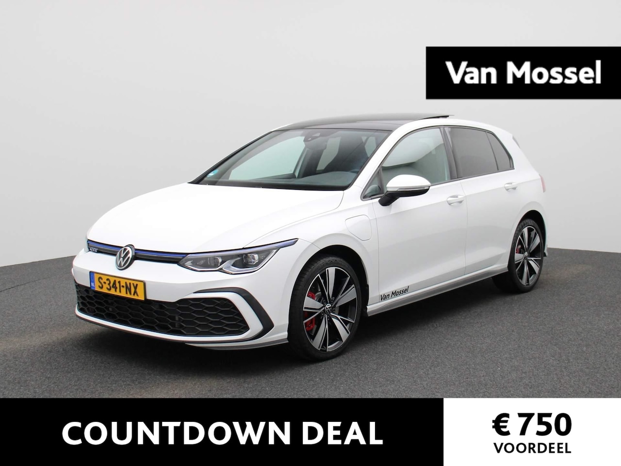 Volkswagen Golf - 1.4 eHybrid GTE 150 PK DSG <  VIRTUAL COCKPIT | PANORAMADAK | IQ LIGHT | APPLE CARPLAY | A - AutoWereld.nl