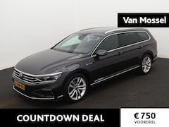 Volkswagen Passat Variant - 1.4 TSI PHEV GTE Business 218 PK | Automaat | Trekhaak | Panoramadak | Camera | Privacy gl