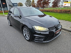 Volkswagen Golf - 1.2 TSI Business Edition R Connected 5 deurs led navi