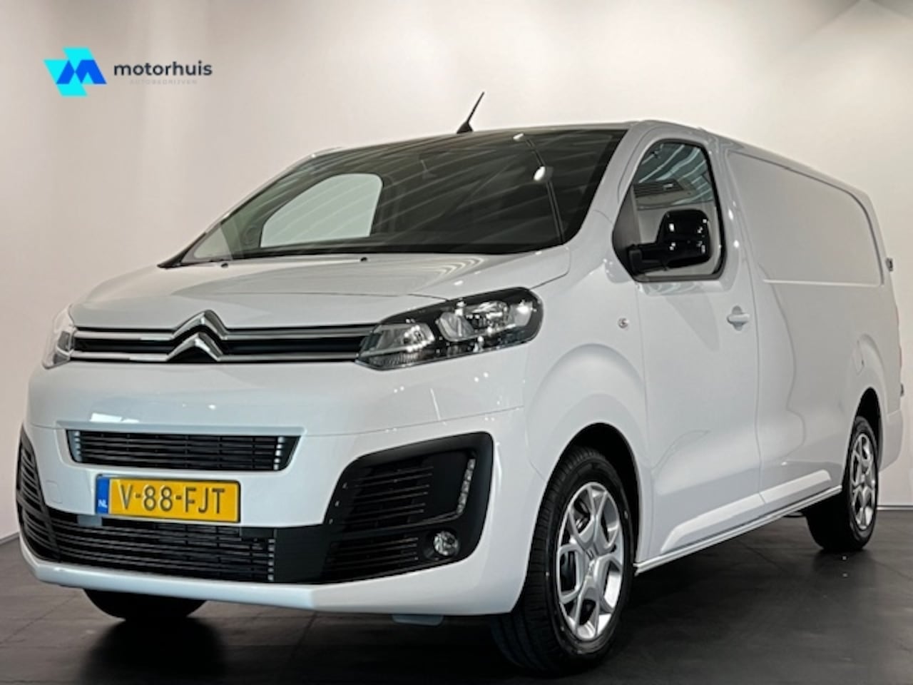 Citroën Jumpy - GB XL 2.0 BlueHDi 145PK 3-zits | NAVIGATIE| ACHTERUITRIJ CAMERA| APPLE CARPLAY|ANDROID AUT - AutoWereld.nl