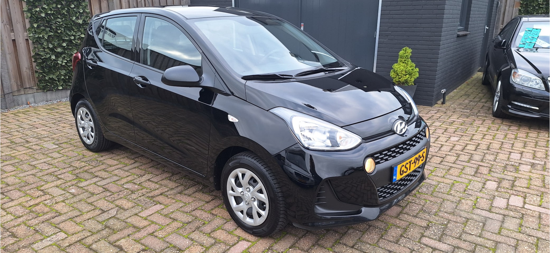 Hyundai i10 - 1.0i Comfort AUTOMAAT , AIRCO - AutoWereld.nl