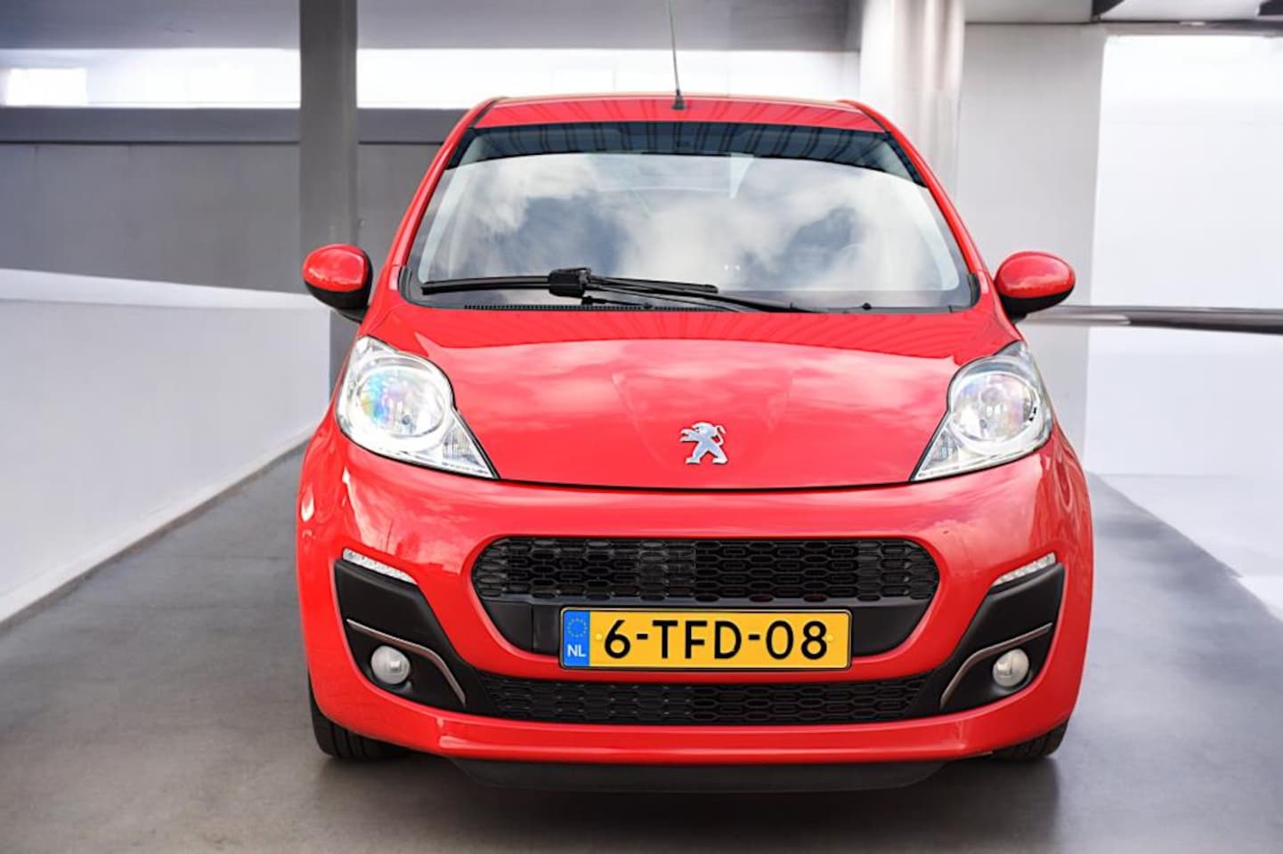 Peugeot 107 - 1.0 Active, 5-drs, Org. Ned auto, Lage KM stand, Airco