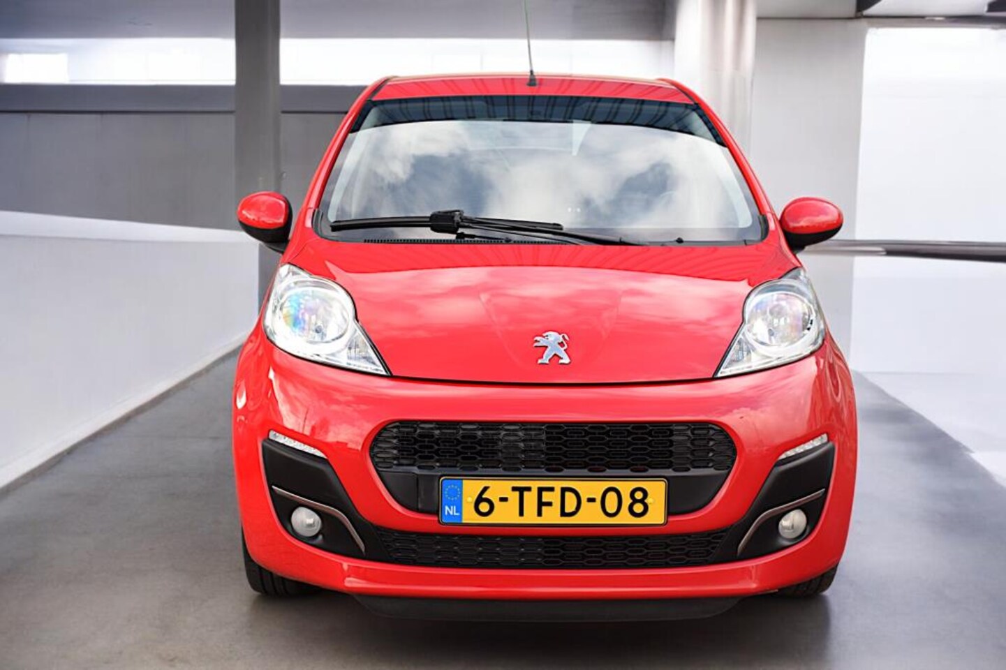 Peugeot 107 - 1.0 Active 1.0 Active, 5-drs, Org. Ned auto, Lage KM stand, Airco