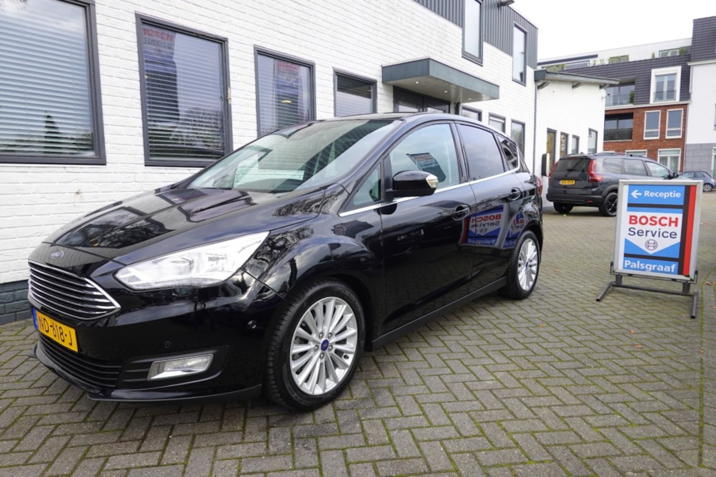 Ford C-Max - 1.5 TITANIUM Automaat . 12000 km !!!! - AutoWereld.nl