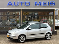 Volkswagen Polo - 1.4-16V Comfortline Cruise Control