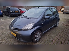 Toyota Aygo - 1.0-12V +