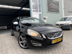 Volvo V60 - 2.4 D5 R-Design (bj 2011) NAVI|PDC|205PK|5CILINDER