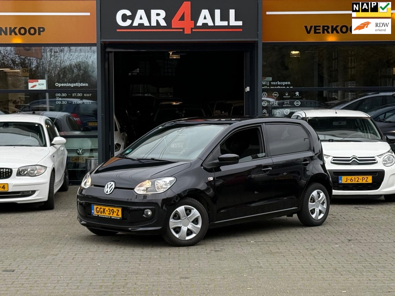 Volkswagen Up! - 1.0 high up! CRUISE/AIRCO/NAVI/STLVRM/PDC/VOL OPTIE/APK 31-07-2025 - AutoWereld.nl