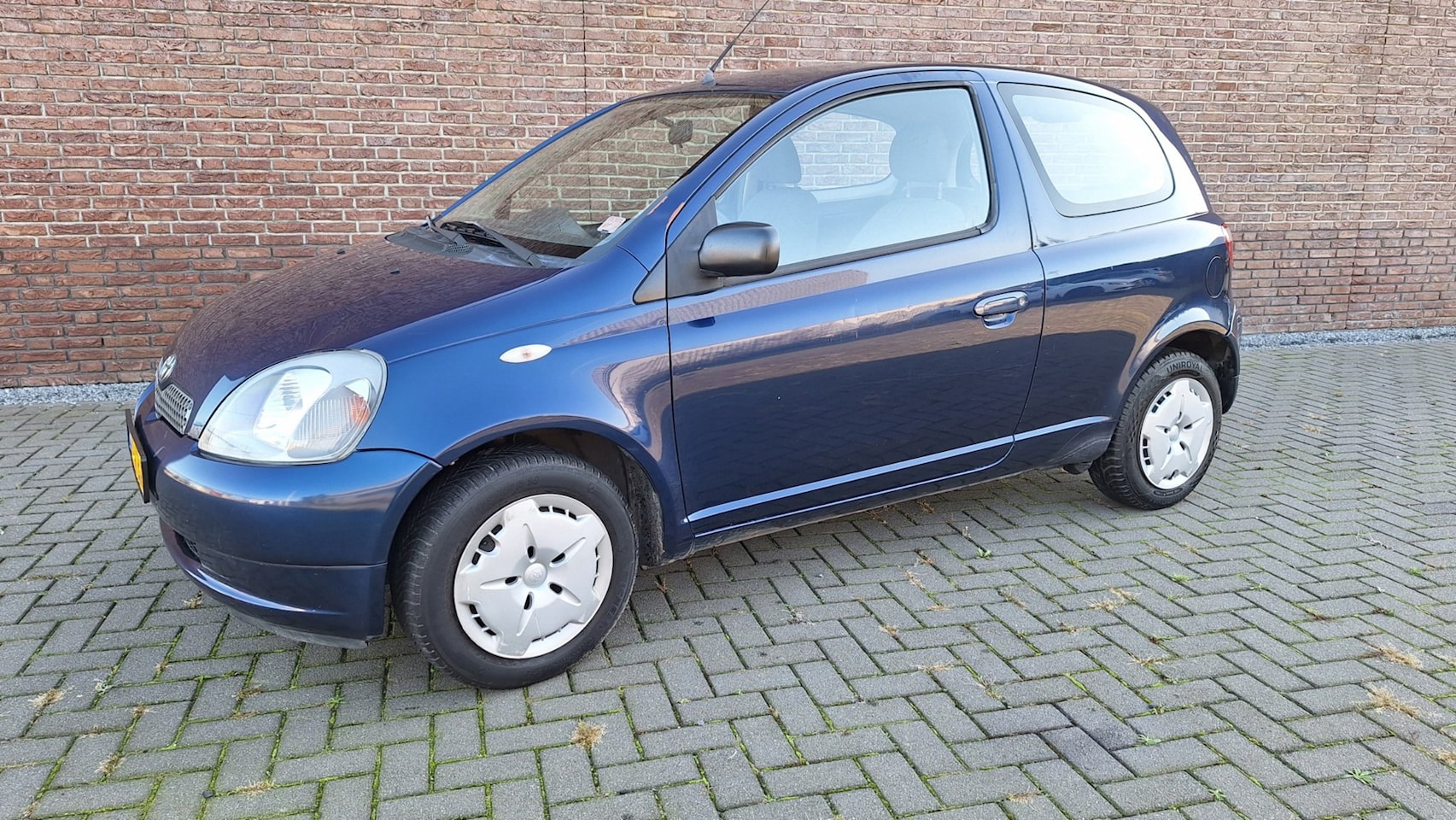 Toyota Yaris - 1.0-16V VVT-i Luna 1.0-16V VVT-i Luna - AutoWereld.nl