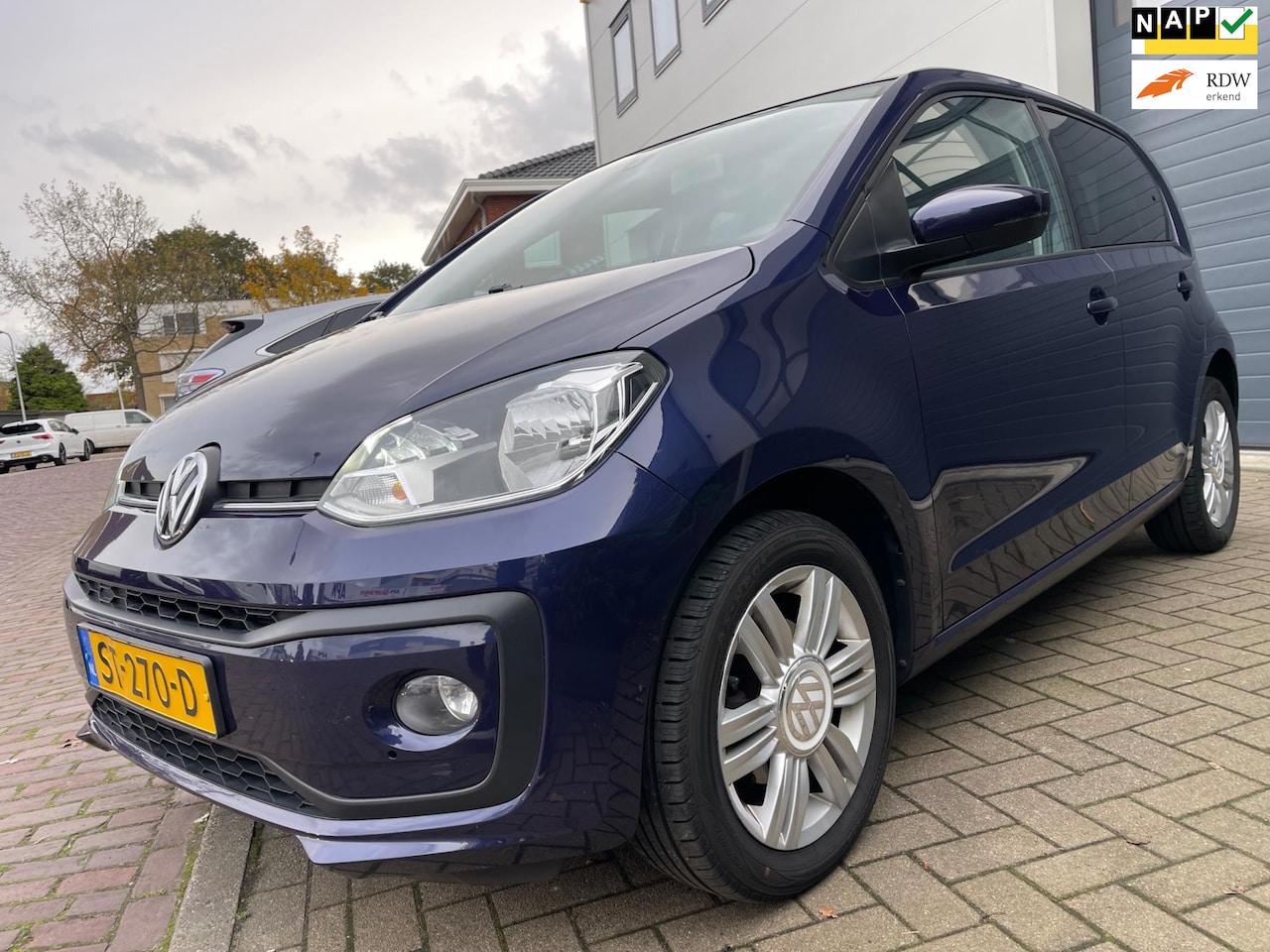 Volkswagen Up! - 1.0 BMT high up!/Automaat/Camera/Cruise-c/Climate-c/Dealer-onderhouden/Stoel verwarming/Bl - AutoWereld.nl