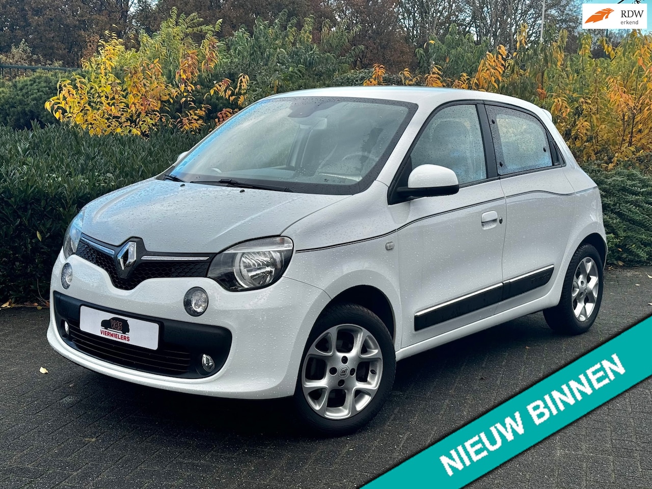 Renault Twingo - 0.9 tce 90pk intens STOELVERW CRUISE- CLIMATE- CONTROL Airco - AutoWereld.nl