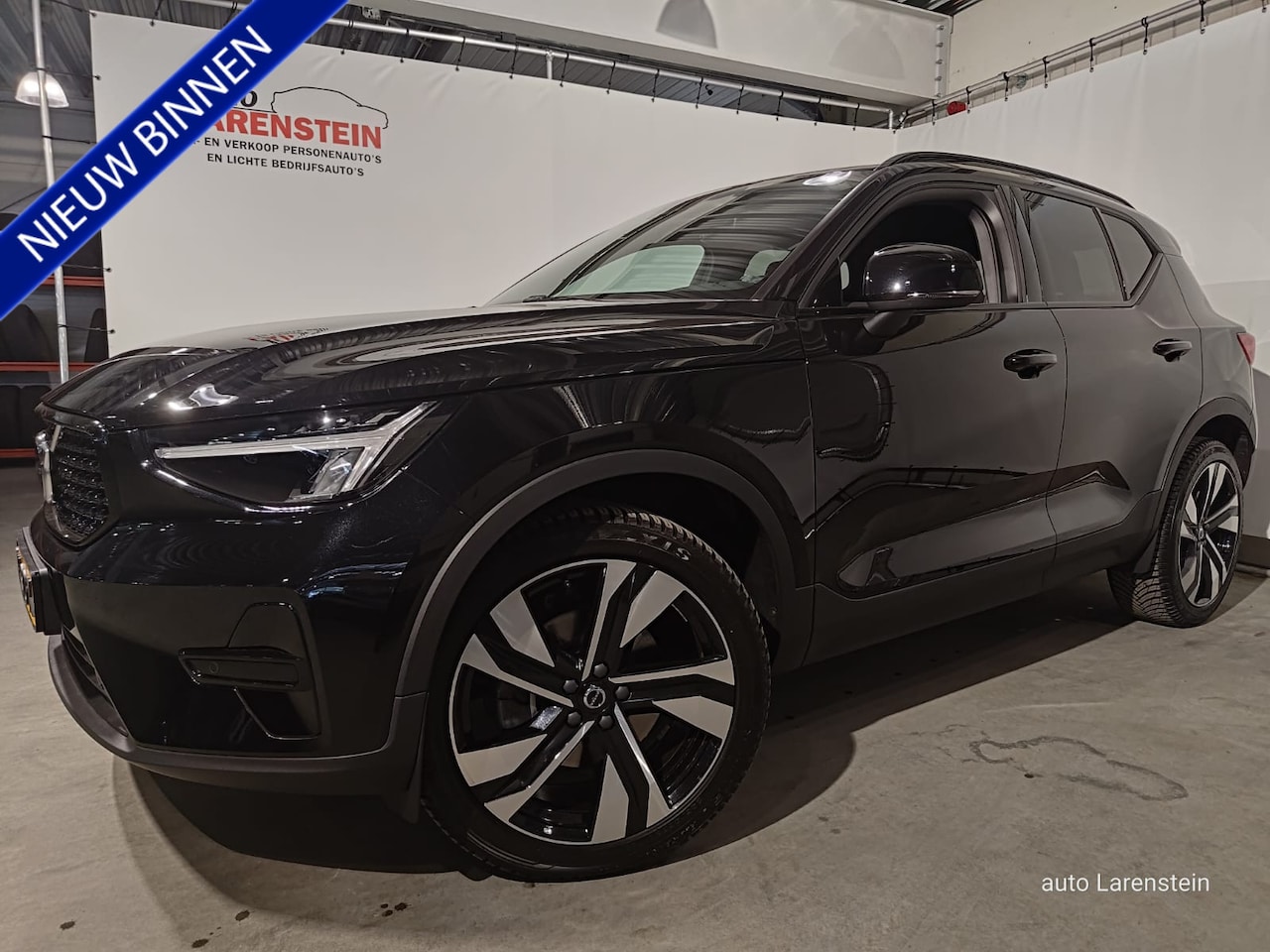 Volvo XC40 - 2.0 B4 197pk Plus Dark Aut. 145kw Carplay / Elektr.A.Klep / Matrix Led / Adapt.Cruise C/ - AutoWereld.nl