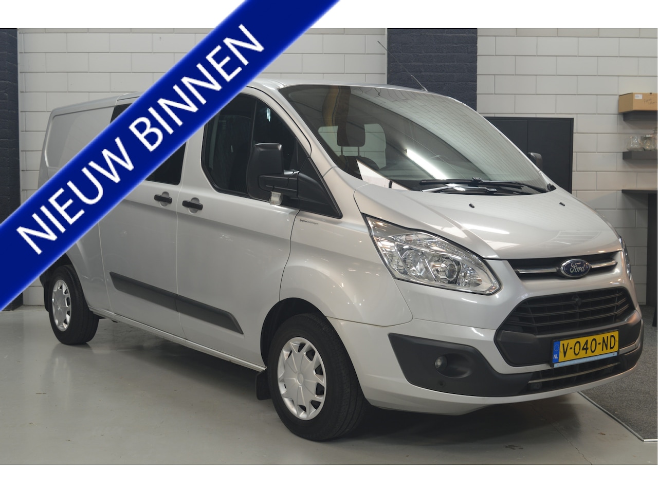 Ford Transit Custom - 310 2.0 TDCI L2H1 Limited DUBBELE CABINE // AUTOMAAT // 159.000 km // AIRCO // CRUISE // T - AutoWereld.nl