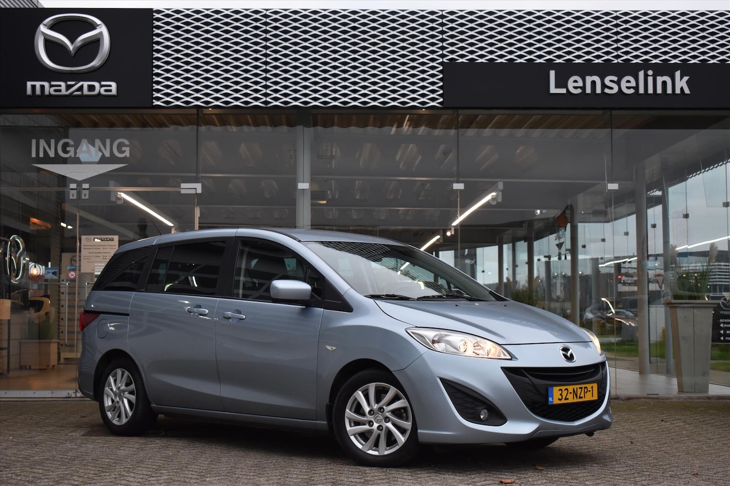 Mazda 5 - 2.0 150pk Business | Dealeronderhouden | 7 persoons | Airco | Schuifdeuren | *mee - AutoWereld.nl